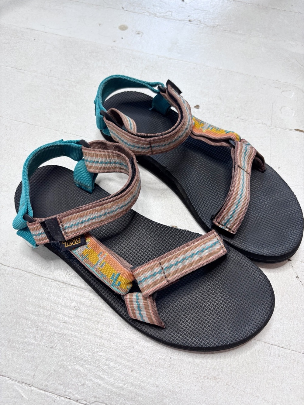 Teva Original Universal Saguaro Cactus Pattern Velcro Sandals Size 8